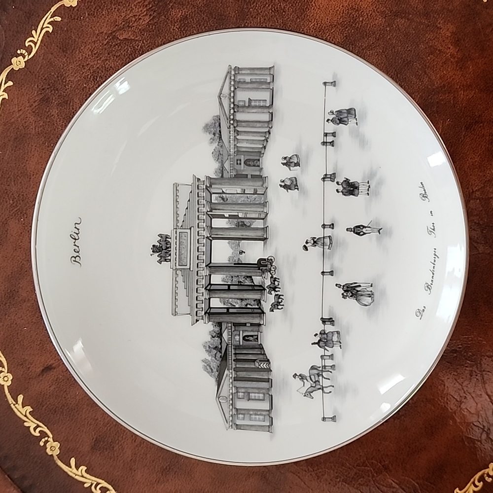 Königliche Porzellan Manufaktur (KPM) plate